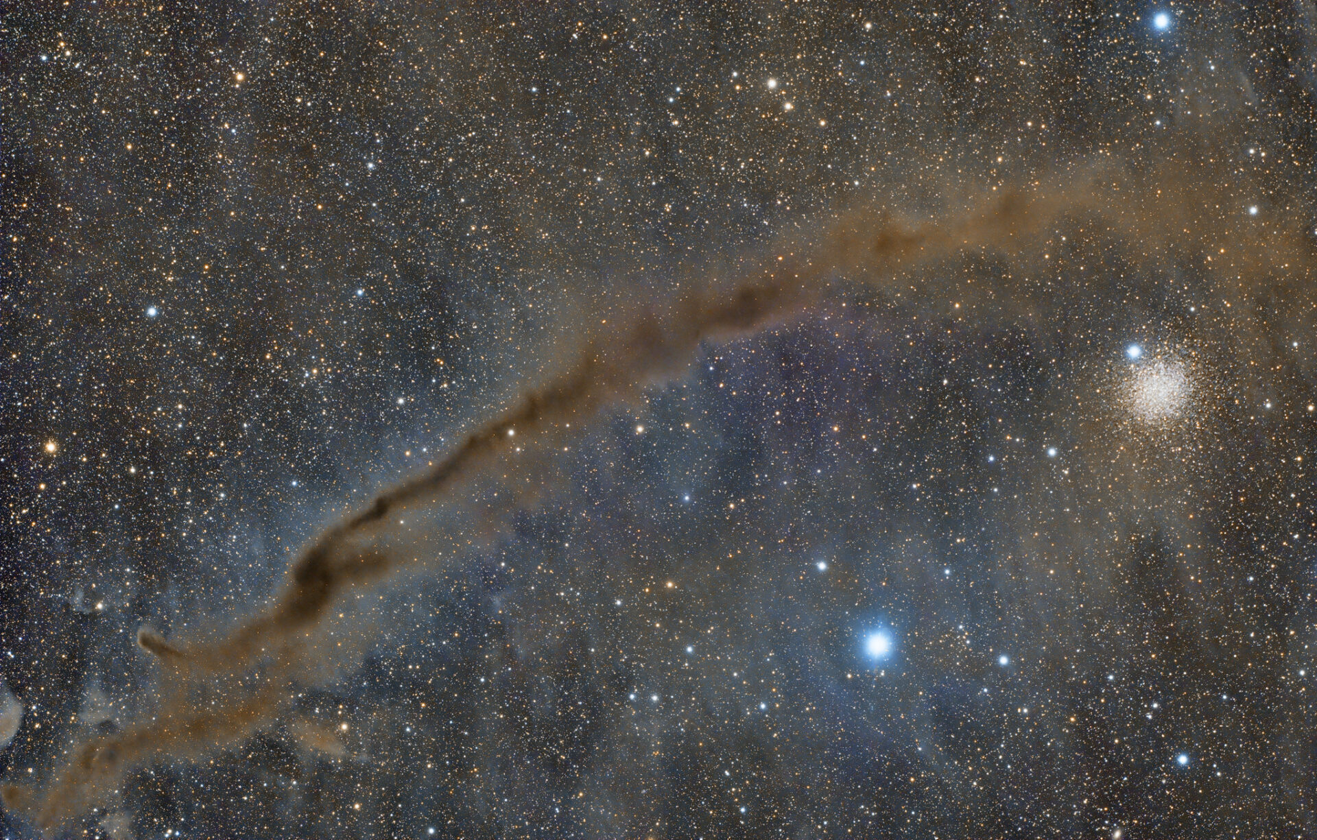 NGC 4372 and the Dark Doodad